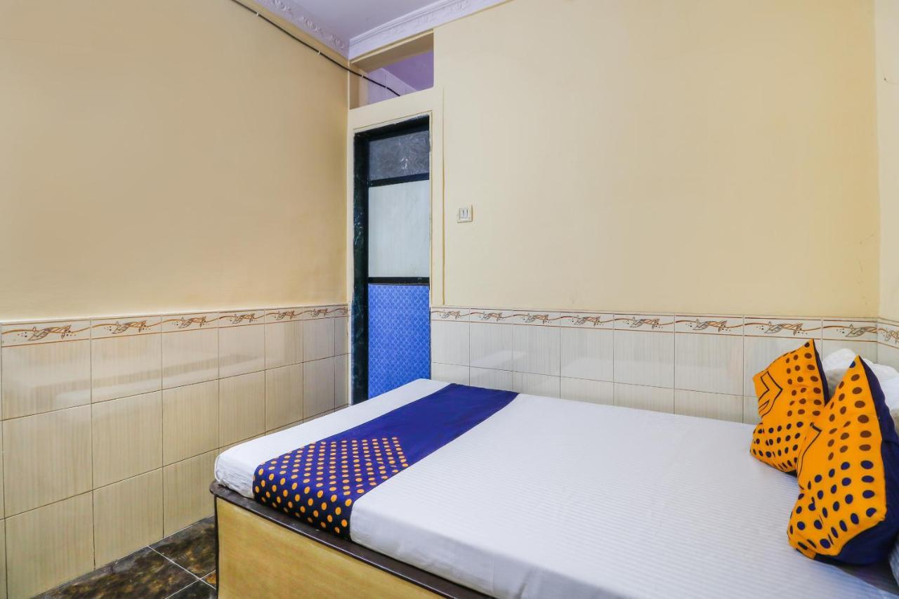 Spot On 66527 Pallavi Lodge Ulhāsnagar Dış mekan fotoğraf